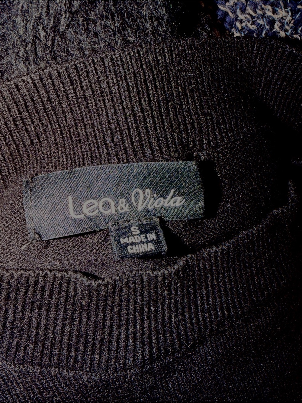 Lea & Viola Woman’s Black Crewneck Sweater
